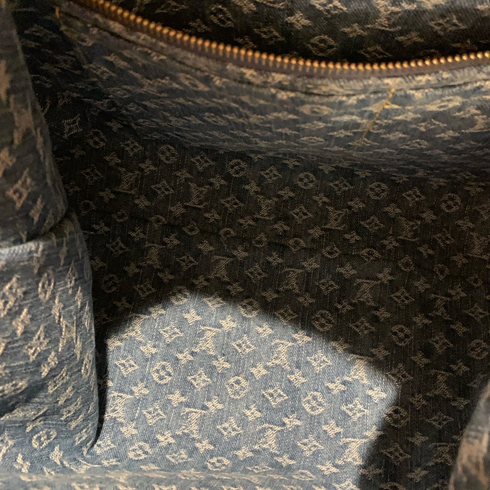 Must !Brand new rare Carry on MM Authentic denim Louis Vuitton purse. Limited… - Picture 15 of 16